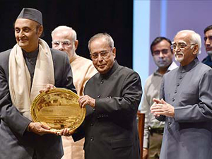 Pranab at Parliment